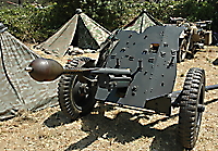 3,7-cm-PaK 36 mit  Stielgranate 41 